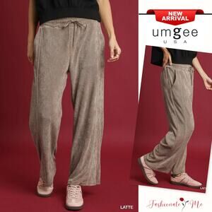 Umgee Adjustable Drawstring Waist Side Pocket Relaxed Fit Wide Leg Pants | Latte